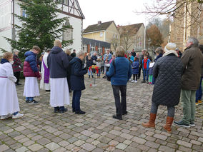 1. Advent in Sankt Crescentius (Foto: Karl-Franz Thiede)